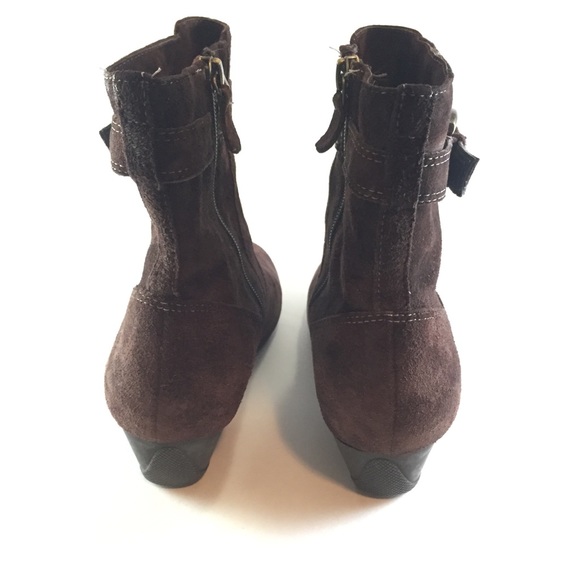 Circa Joan & David Brown Suede Wedge Bootie Sz 8.5 - Picture 5 of 8